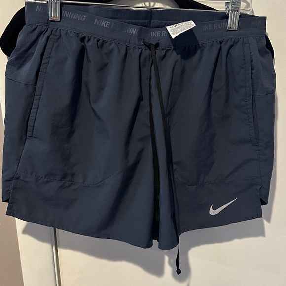 LN Nike Navy Dri-FIT Shorts - Picture 1 of 2